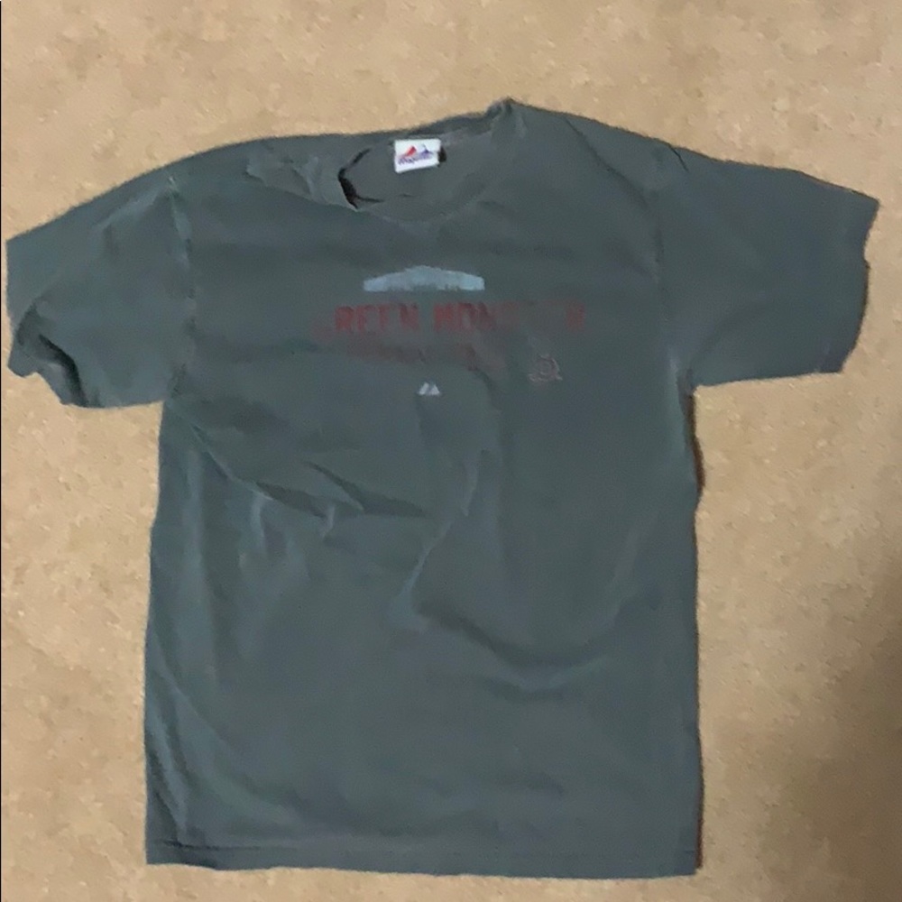 Boston Red Sox t-shirt.